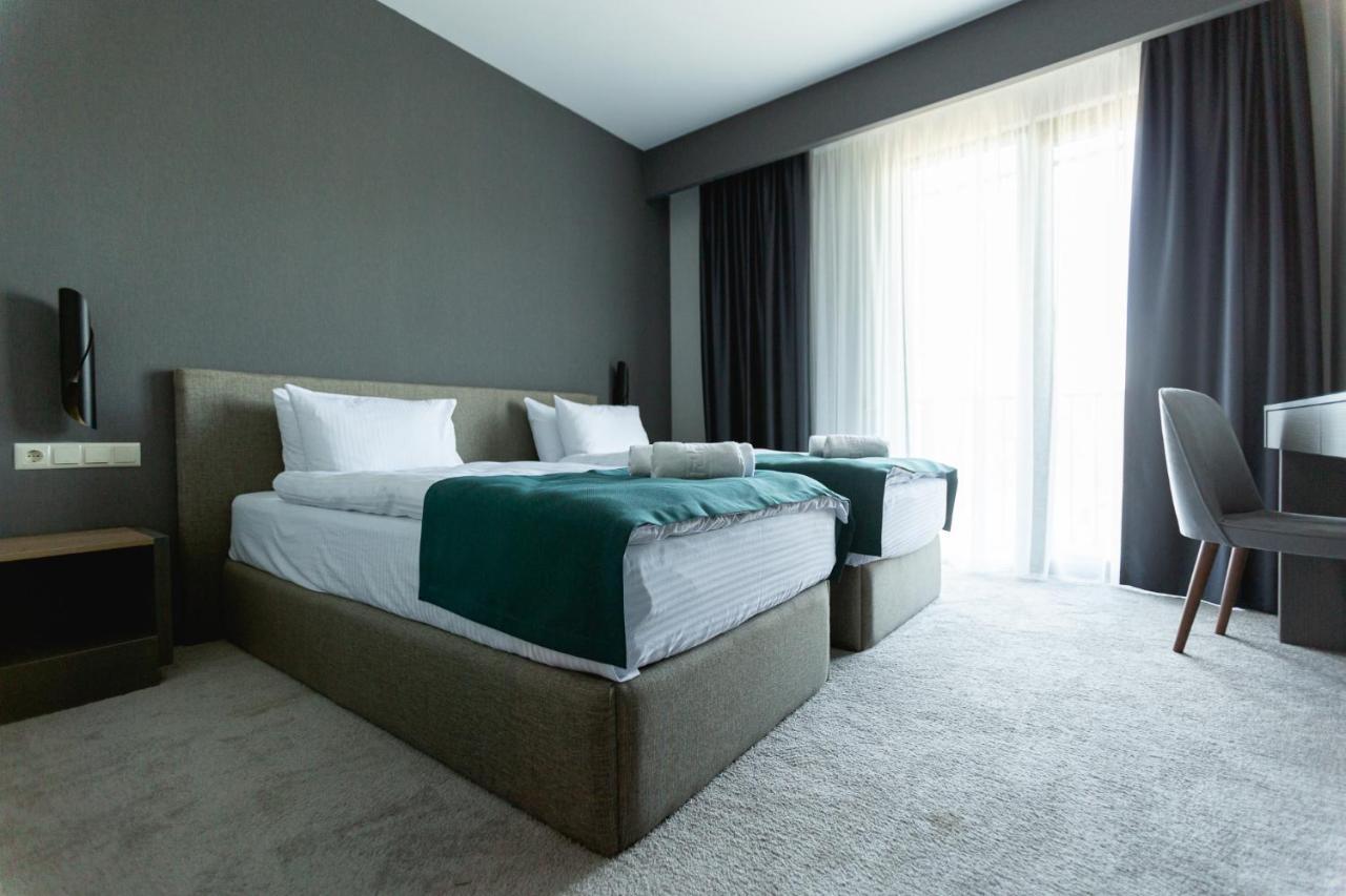 West Inn Georgia 库塔伊西 外观 照片