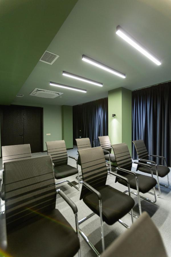 West Inn Georgia 库塔伊西 外观 照片